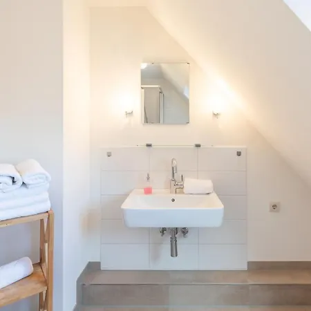 Central Apartment *