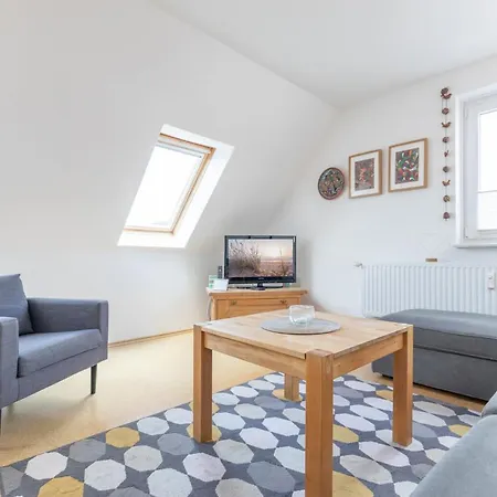 Central Apartment *