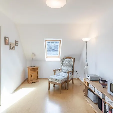 Central Apartment *